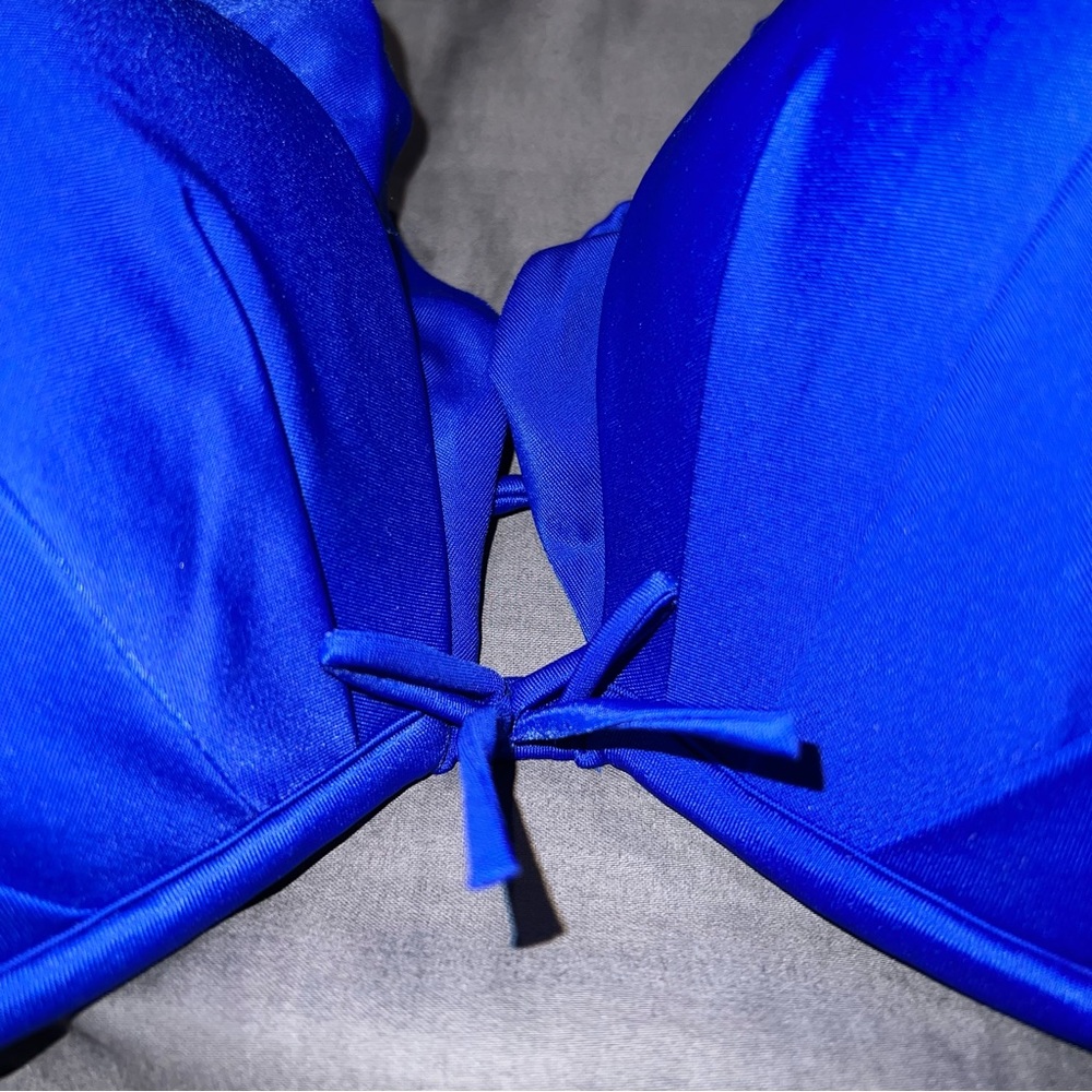 Victoria’s Secret Blue Bikini Top - Picture 3 of 7